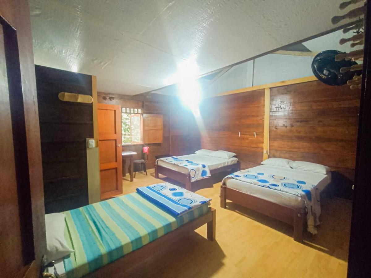 Hostal Cano Nevera La Macarena エクステリア 写真