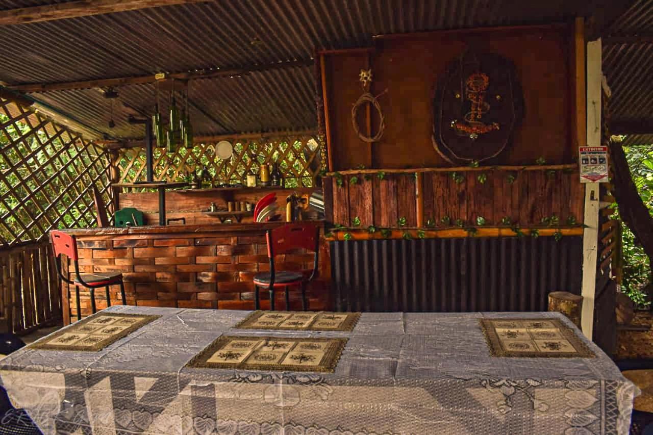 Hostal Cano Nevera La Macarena エクステリア 写真